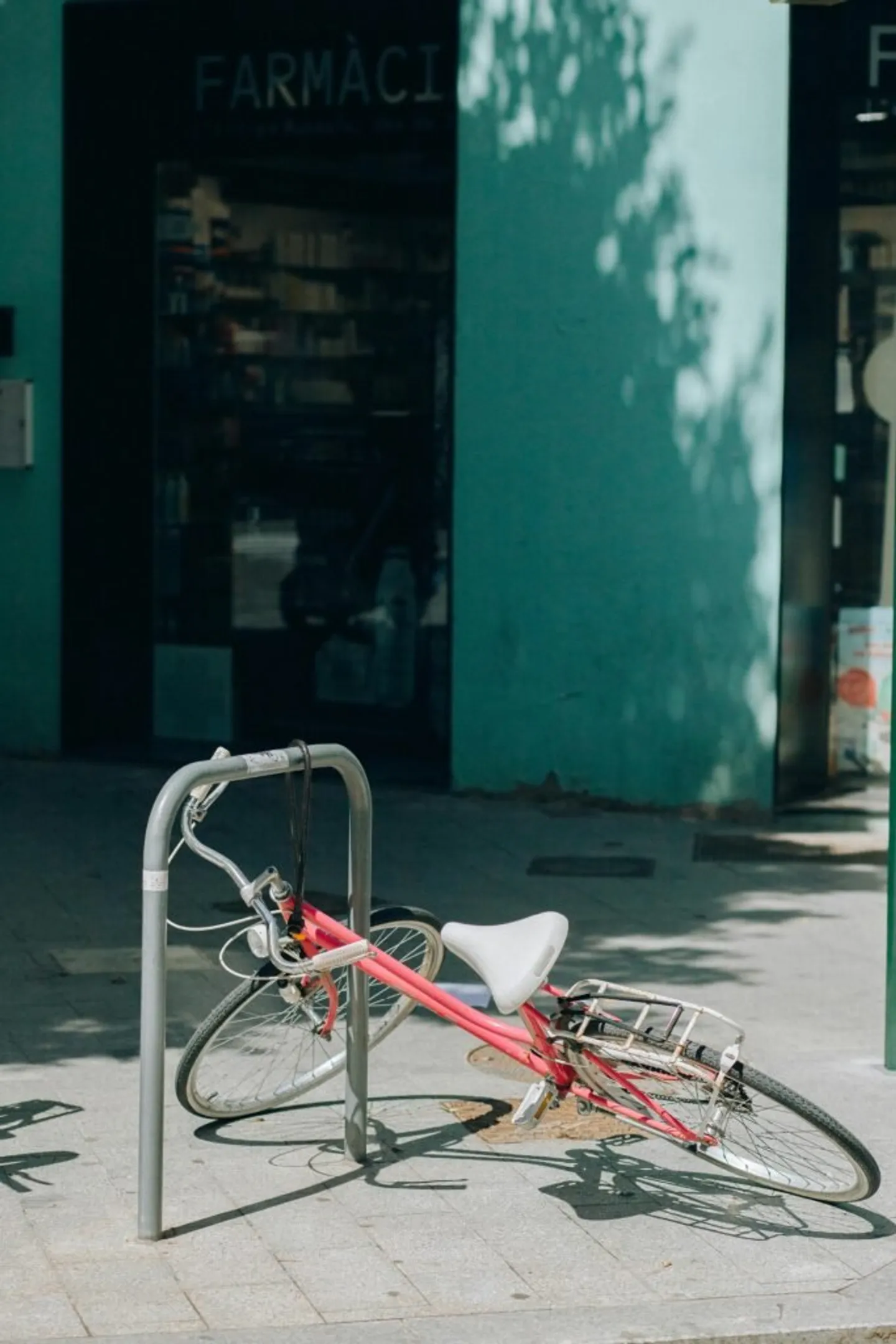 Which Bicycle Kickstand Wins for Everyday Riders?