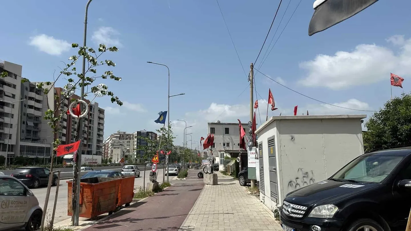 Bicycle Lanes and Paths in Tirana: The Complete Guide to the City's Cycling Revolution