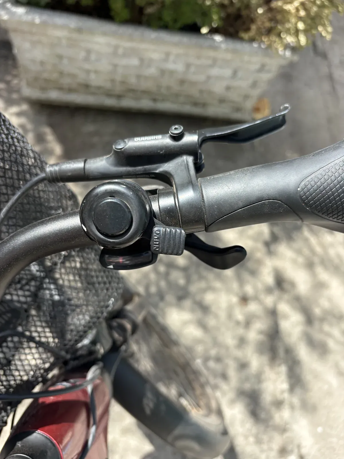 Pegasus right shifter, brake lever and bell